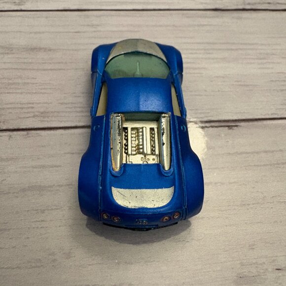 Hot Wheels Blue Silver Bugatti Veyron 2002 Mattel (SKU: 220TO) - Picture 4 of 5